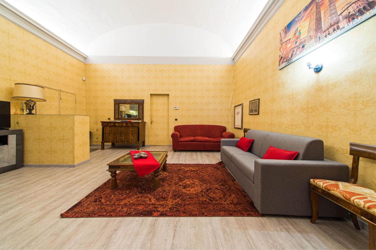 Lussuoso Appartamento Nel Cuore Di Bologna Bolonha Exterior foto